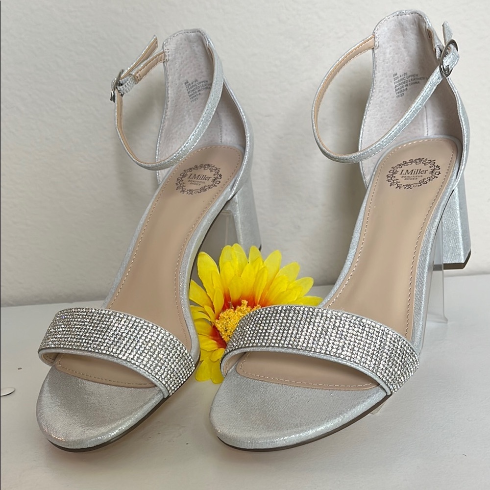 Elegant Silver Ankle Strap Heels. I. Miller brand, new without tag - Picture 8 of 11